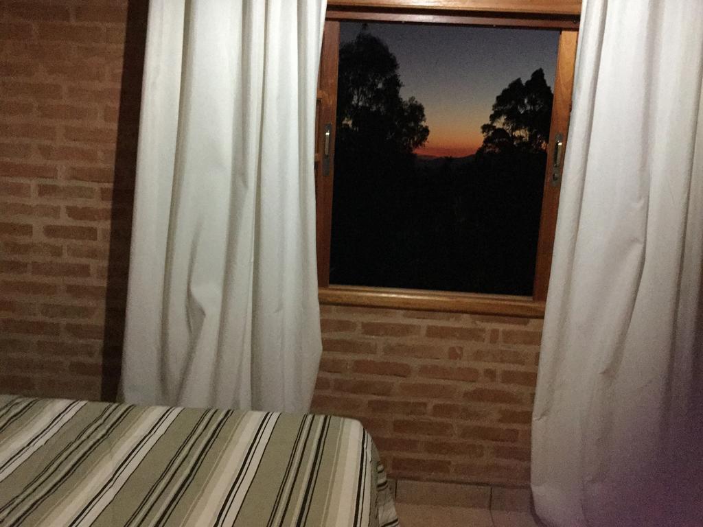 Abrigo Da Reserva Hotell Santo Antônio do Pinhal Rum bild
